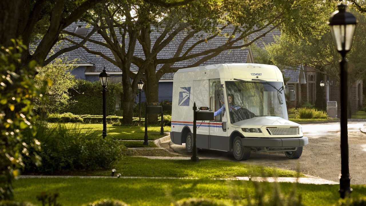 Oshkosh Defense US Postal Service Delivery Truck