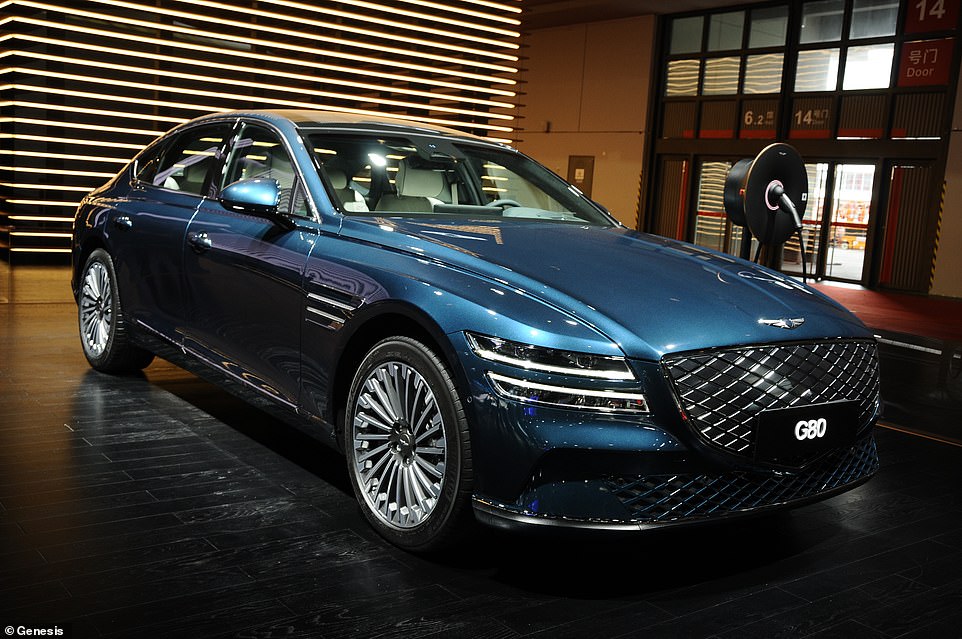 The first electric Genesis will be the G80, which will be followed by another two battery models. The Korean brand says it will only launch EV models from 2025